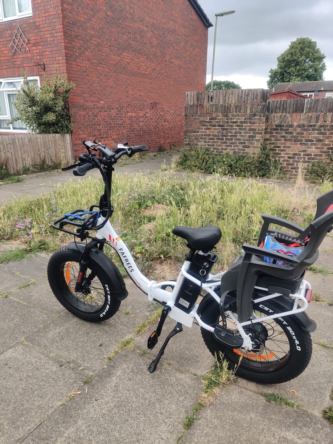 Customer photo review of Fafrees F20 Max-Ship to UK