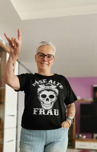 Customer photo review of Böse alte Frau - Damen T-Shirt