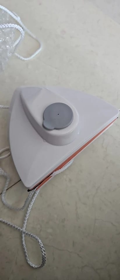Customer photo review of Limpador de Vidro Magnético para Janela Vidraça Aquário AmiGlass