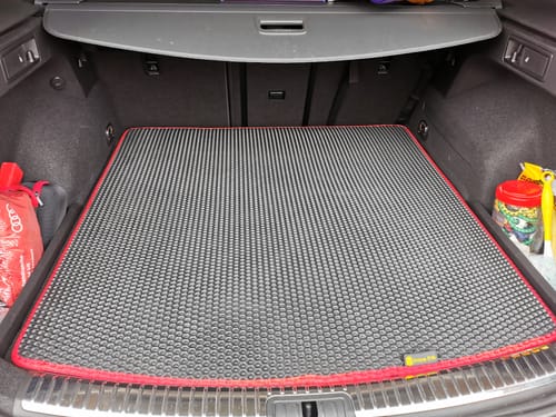 Customer photo review of Kofferraumwanne nach Maß