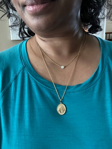 Customer photo review of Seaside Necklace - Gold