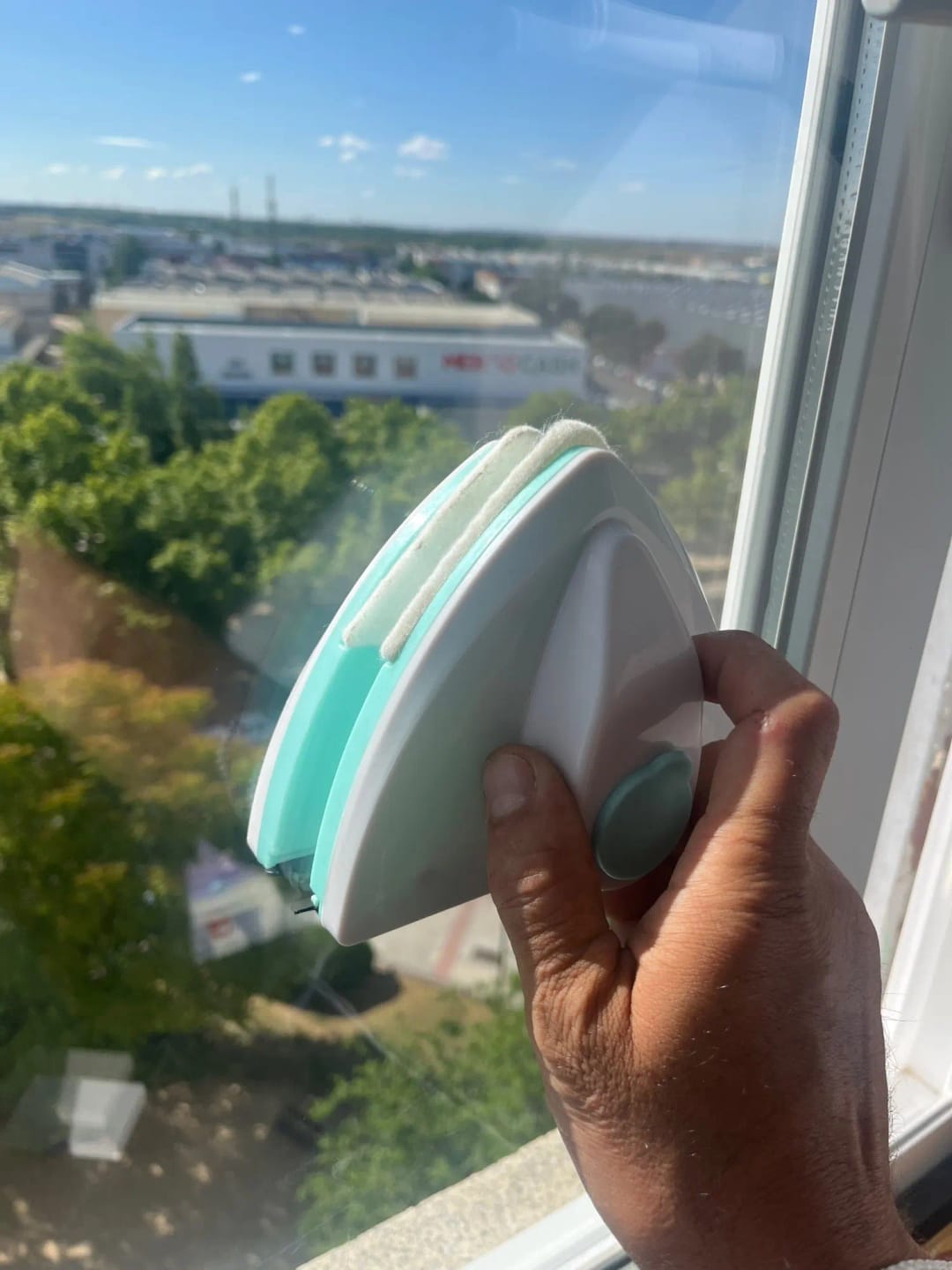Customer photo review of Limpador de Vidro Magnético para Janela Vidraça Aquário AmiGlass