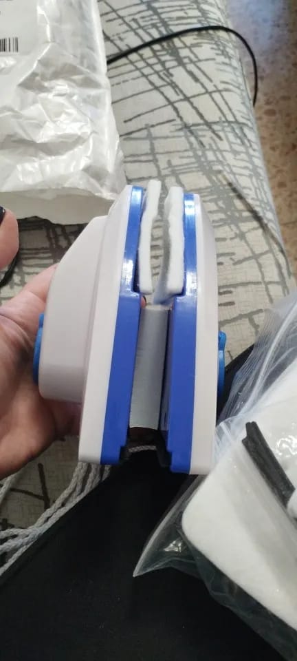 Customer photo review of Limpador de Vidro Magnético para Janela Vidraça Aquário AmiGlass
