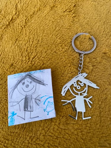 Customer photo review of Persönliche Kinderzeichnung als Halskette oder Anhänger