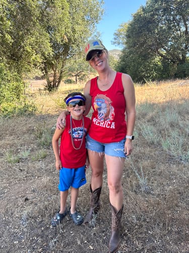 Customer photo review of Retro USA Trucker
