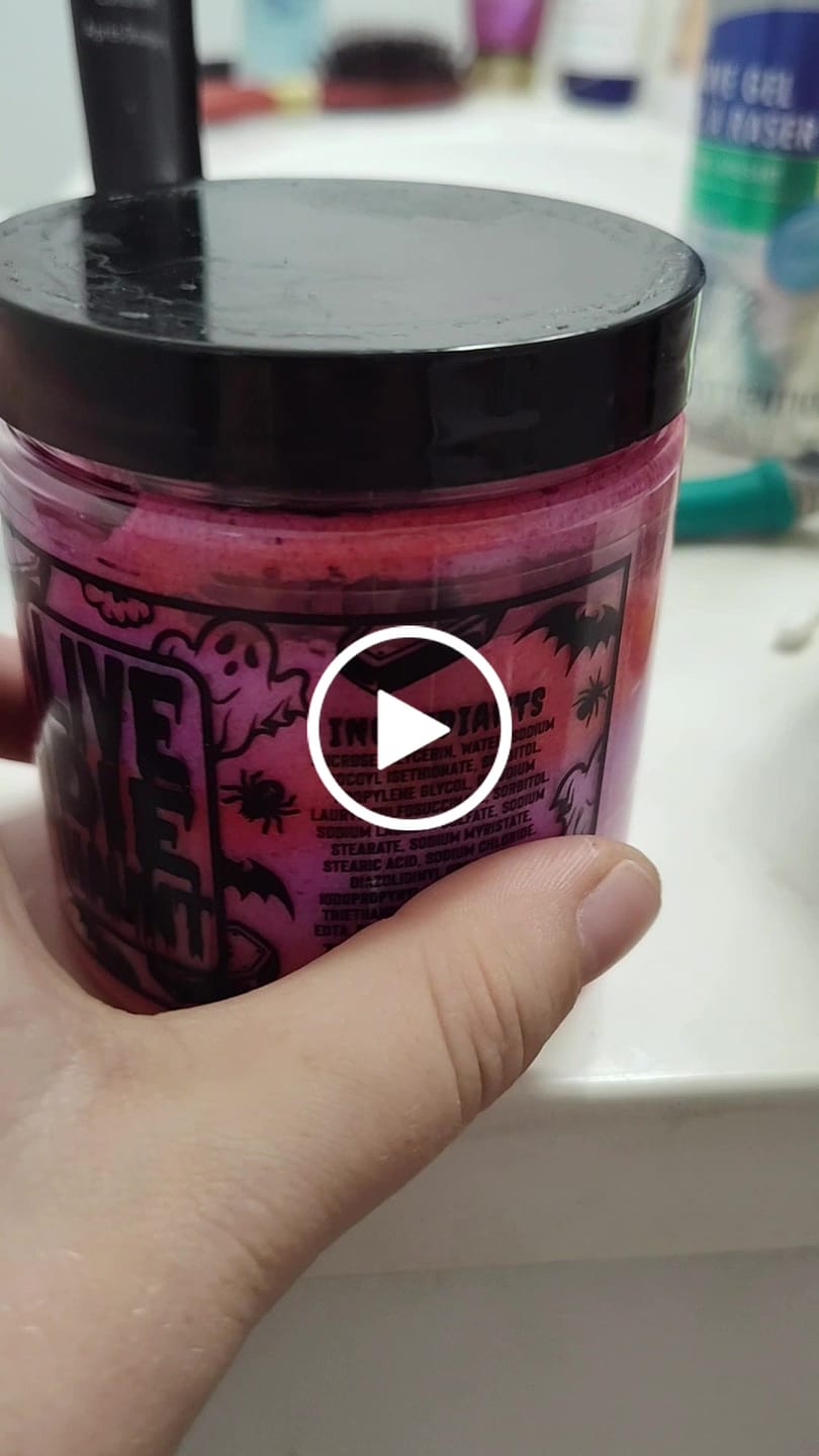 Customer video review of Sugar Spun Webs Sugar Scrub
