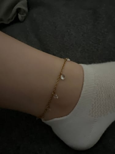 Customer photo review of Lynda Fußkette | 18K vergoldet