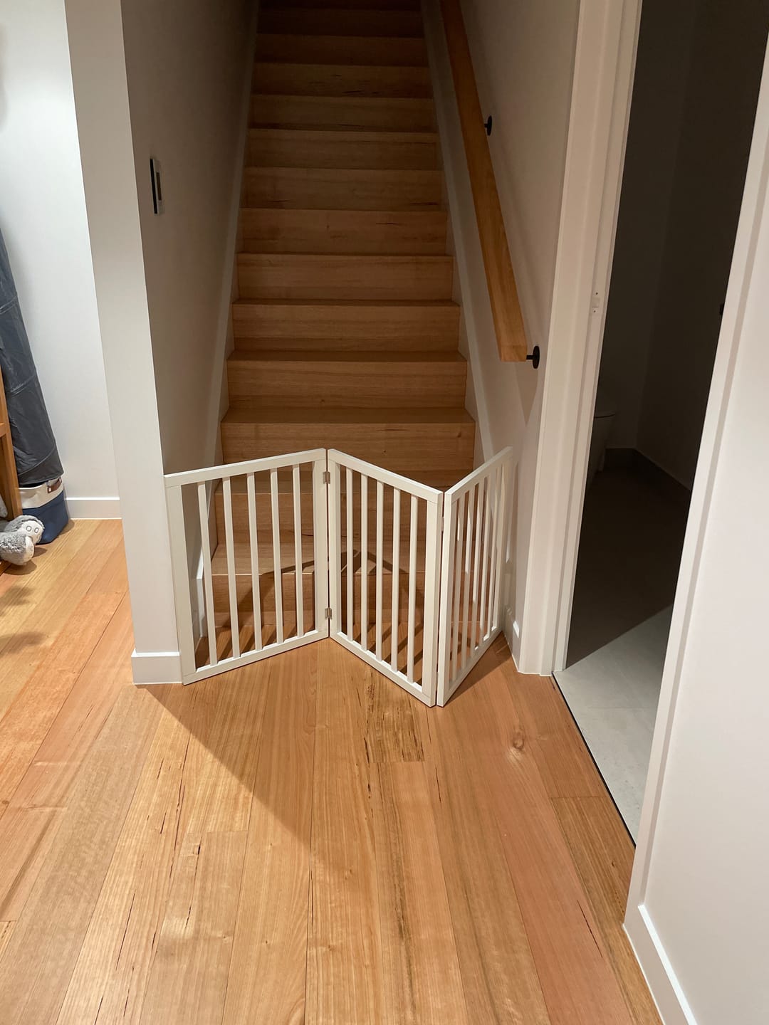 Customer photo review of Pawz Wooden Pet Gate