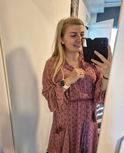 Customer photo review of Dress Linde Roze