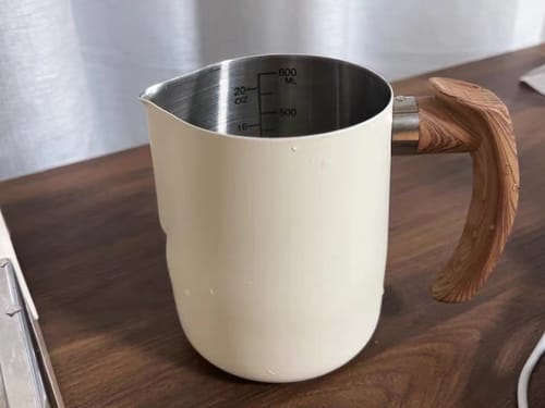 Customer photo review of Thickened Milk Jugs For Latte, Cappuccino And Frothing Milk