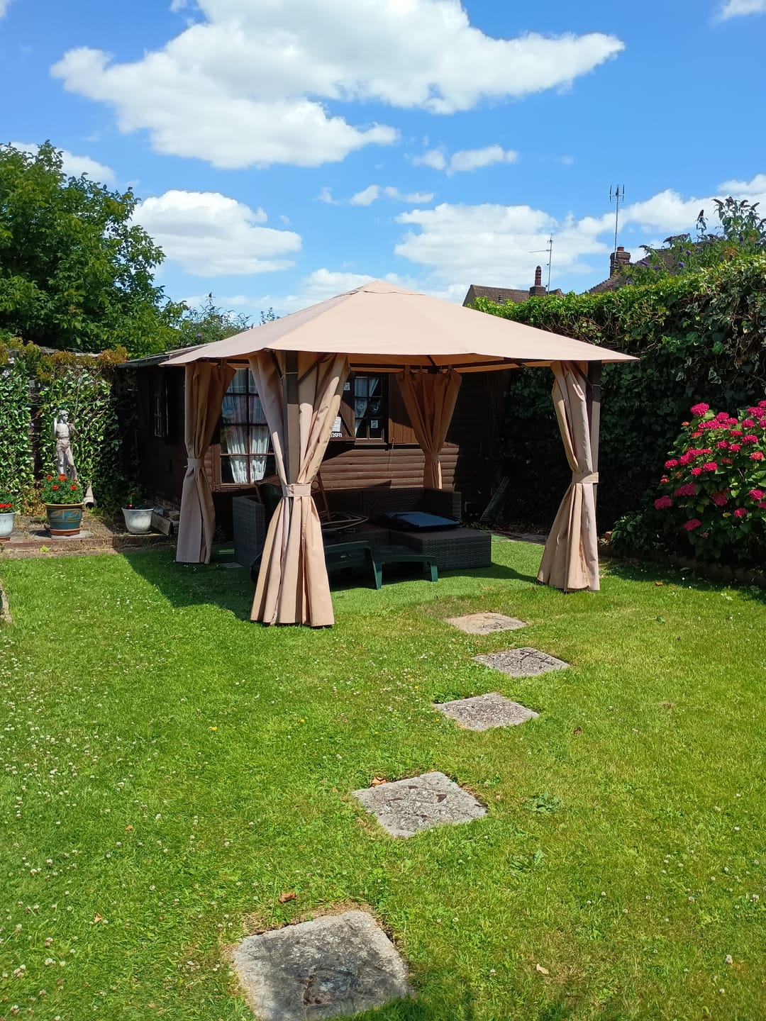 Customer photo review of Venice Garden Gazebo Canopy