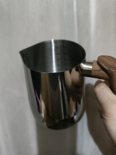 Customer photo review of Thickened Milk Jugs For Latte, Cappuccino And Frothing Milk