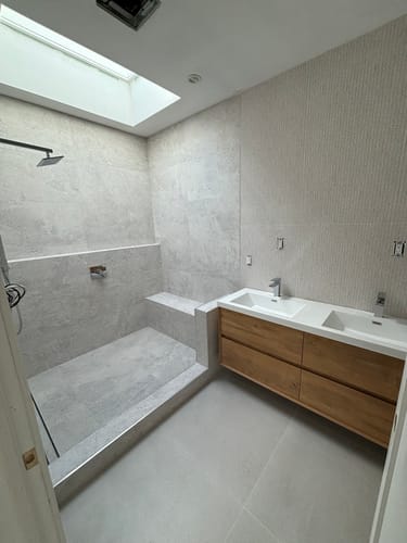 Customer photo review of Saggia Floating Vanity (24"-84")