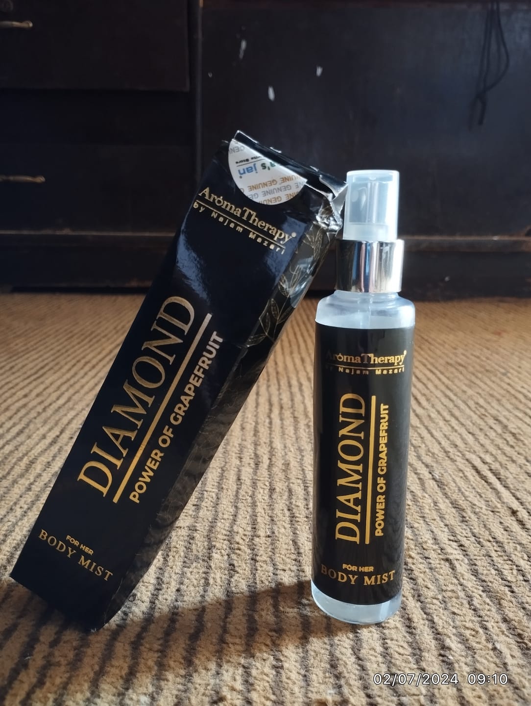 Customer photo review of Diamond Natural Body Mist - Made With Grapefruit - Unleash the Mysterious You!!