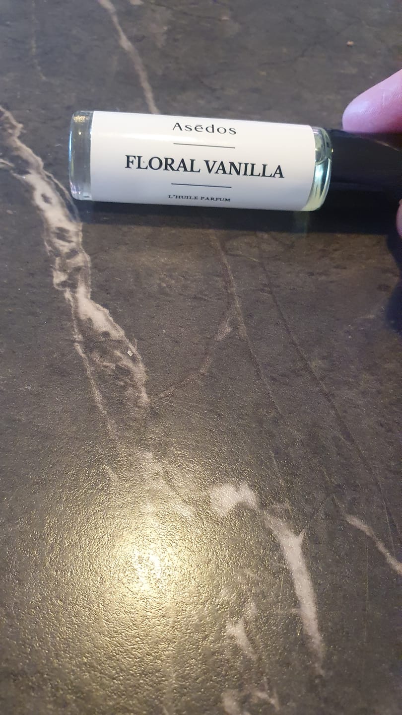 Customer photo review of FLORAL VANILLA PERFUME OIL