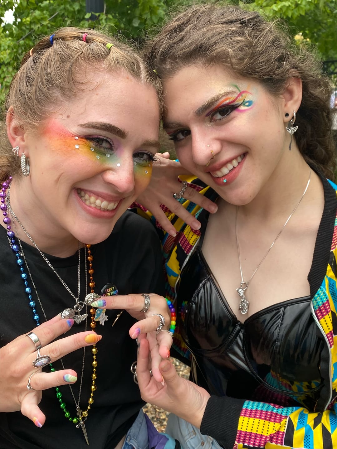 Customer photo review of PSYCHEDELIC LOVE RING