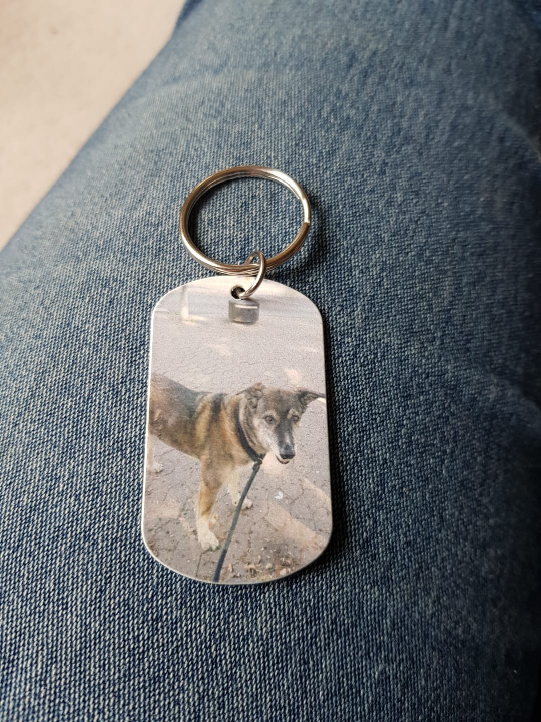 Customer photo review of Für immer im Herzen - Individueller Dog Tag Schlüsselanhänger