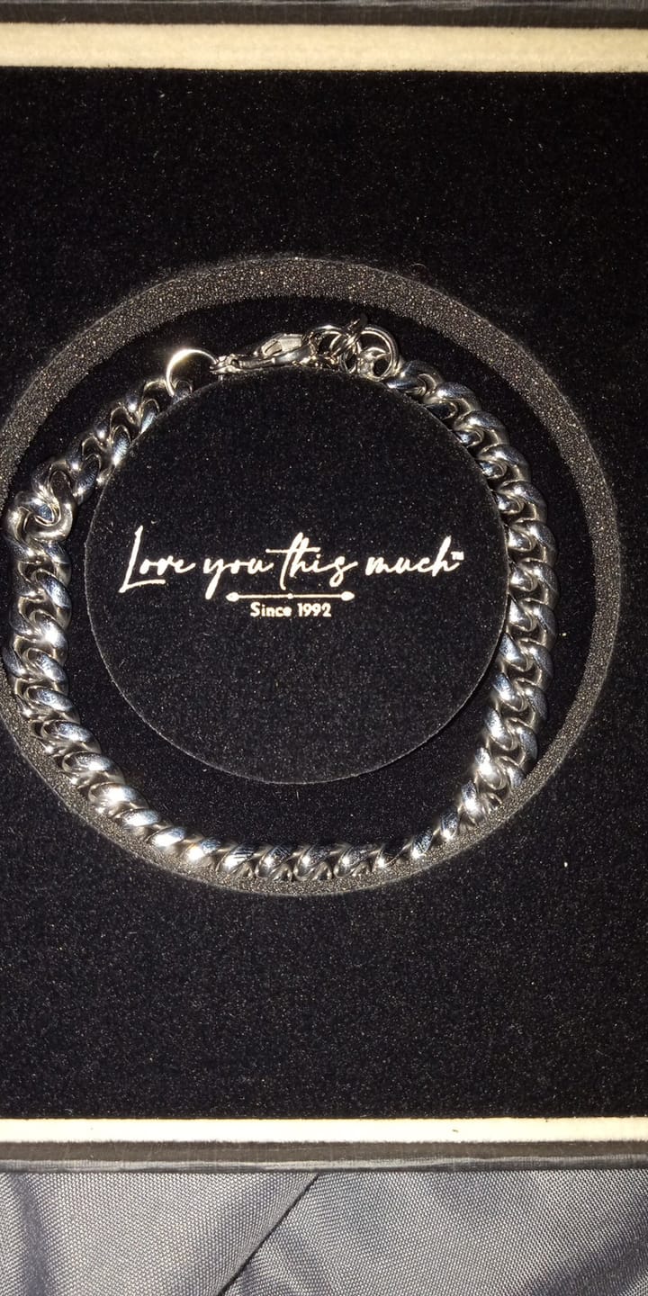 Customer photo review of (Almost Sold Out) Promise Classic 5mm Cuban Bracelet