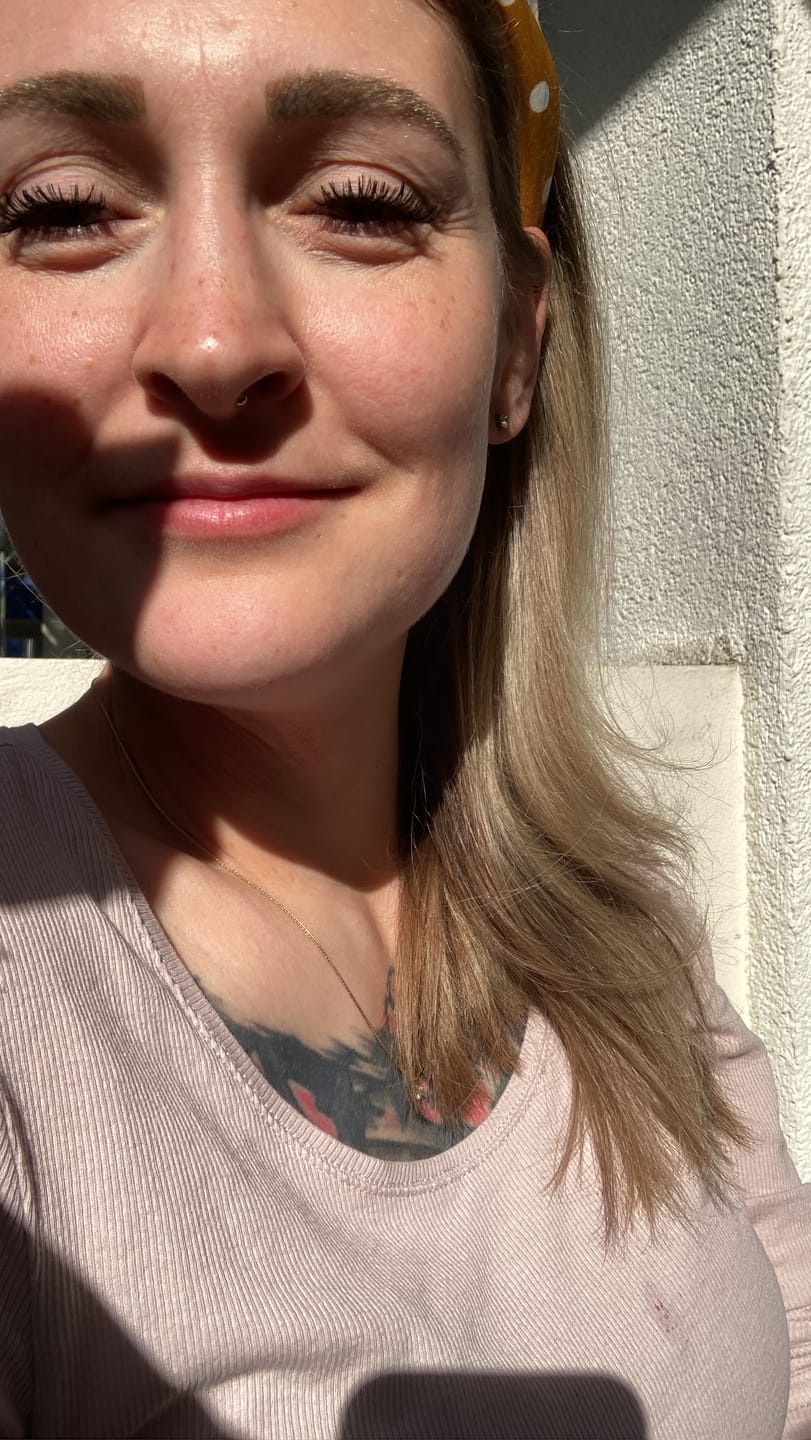 Customer photo review of BOND.MASCARA