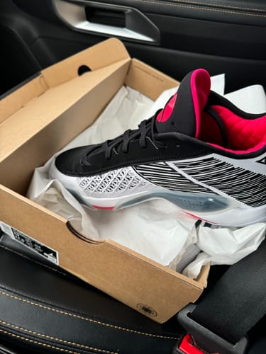 Customer photo review of Nike Men's Air Jordan XXXVIII Low PF Basketball Shoes