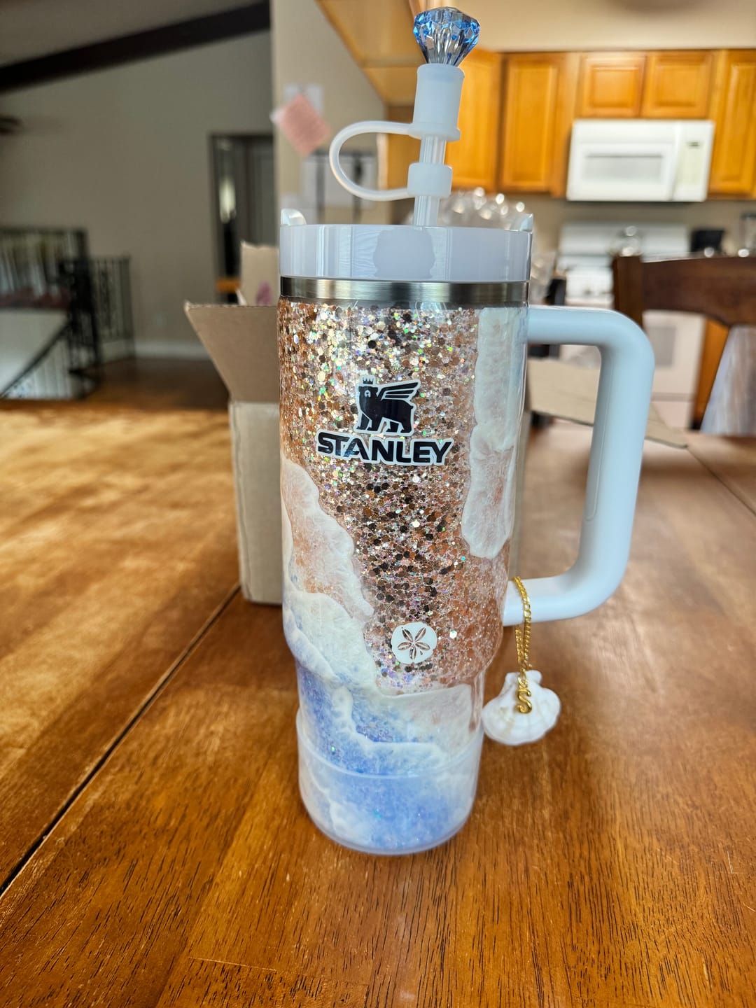 Customer photo review of PRESALE Glitter Wave Stanley 30oz