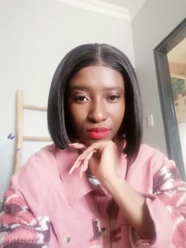 Phindile M. review of Mabontle 10" 5x5 Vietnamese SDD Bone Straight Wig image 1 out of 1