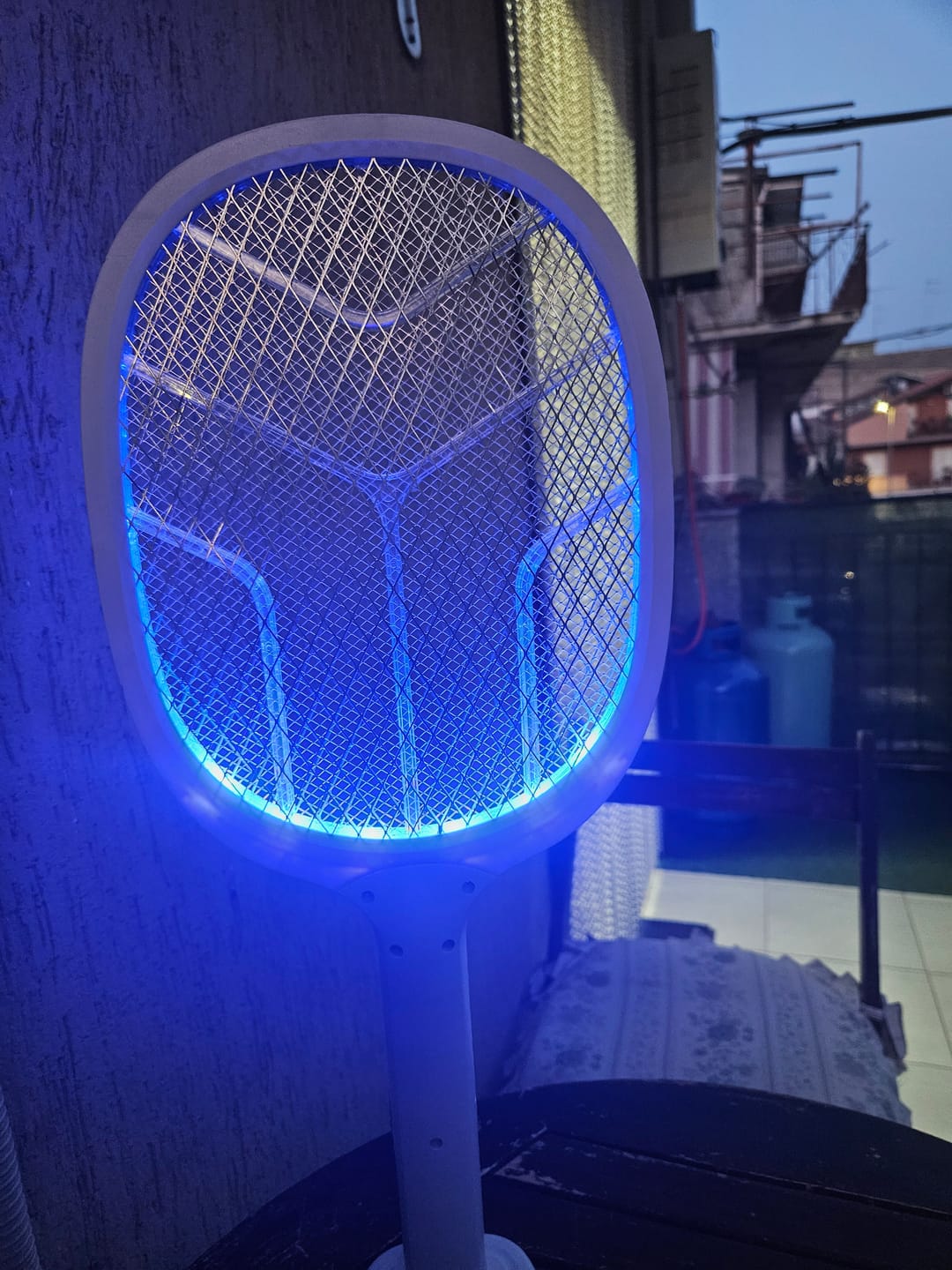 Customer photo review of (2 Pezzi) - Racchette Zanzare Elettriche Ricaricabili 2 in 1 Lampada Led Fulmina Insetti