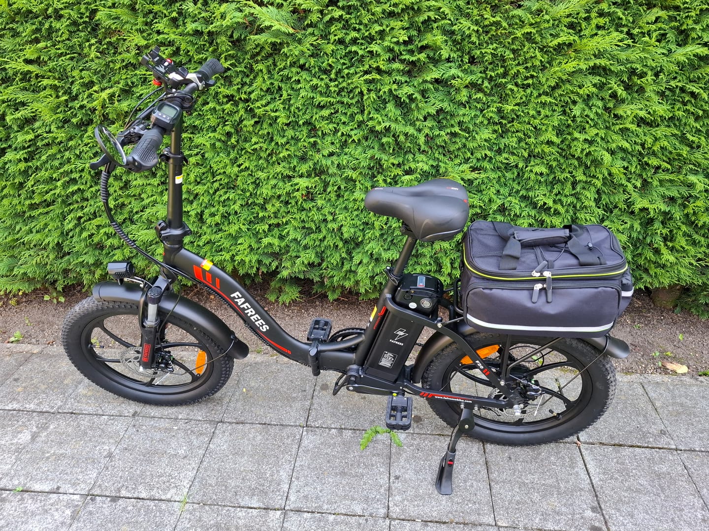Customer photo review of Fafrees 35L Large Capacity Bicycle Bag