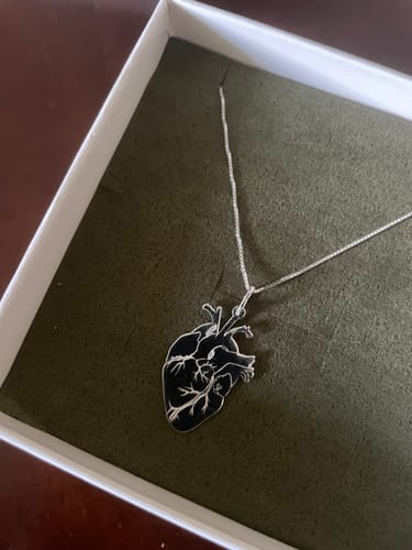 Customer photo review of Collana Cuore Anatomico