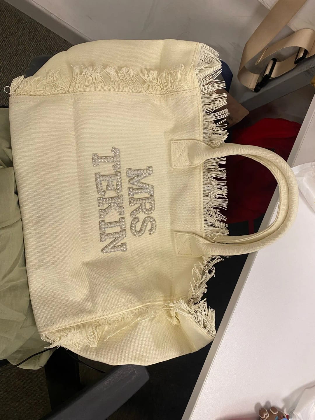 Customer photo review of BRIDE OR CUSTOMISED MRS NAME CANVAS TOTE BAG WITH PEARL AND RHINESTONES