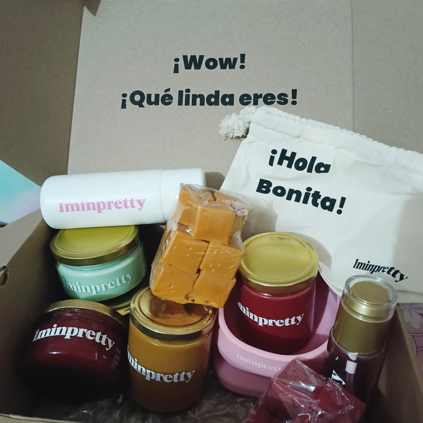 Customer photo review of Kit 1minpretty: 2 tarros de cera + fundidor + refill + extras + talco para depilar con envío gratis mx