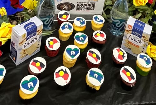 Customer photo review of Australian Aboriginal Flag - Edible Icing Images