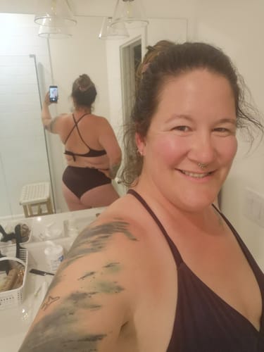 Customer photo review of 'Uplift' Plunging Bikini Top