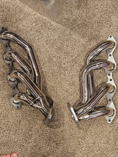 Customer photo review of Shorty Exhaust Header For 2000-2006 Chevy Silverado GMC Sierra - Fits 4.8L 5.3L V8 Yukon Avalanche Suburban