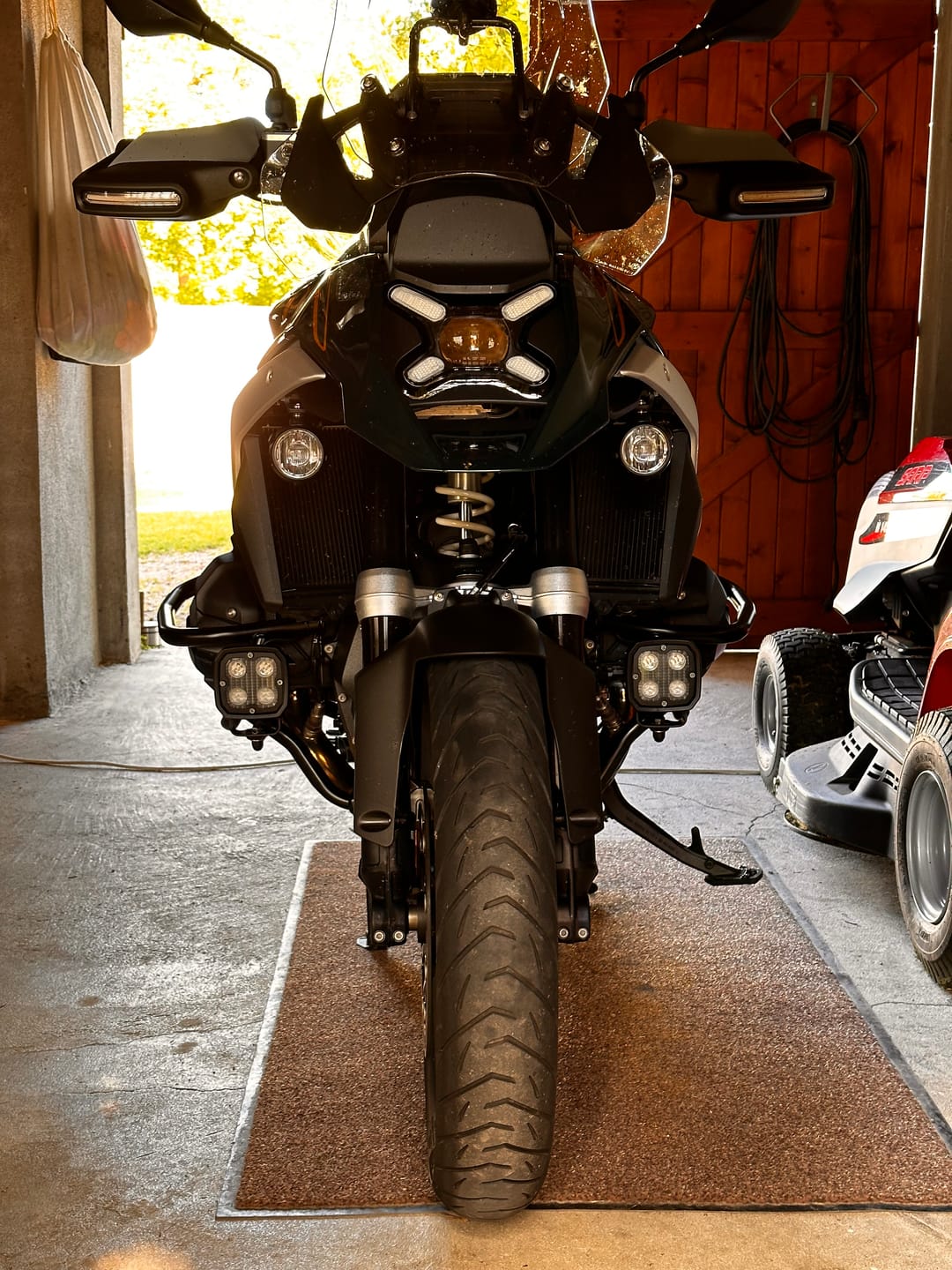 Customer photo review of DENALI GEN II CANsmart Controller for BMW R1300GS '24-
