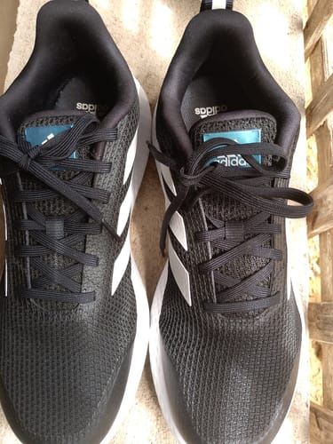 Customer photo review of adidas Men's Edge Gameday Running Shoes