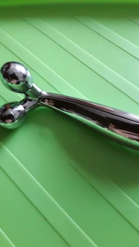 Customer photo review of 3D Roller Massager Face-lift Body Shaping