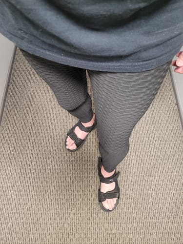 Customer photo review of Anti-Cellulite High Waisted Textured Leggings