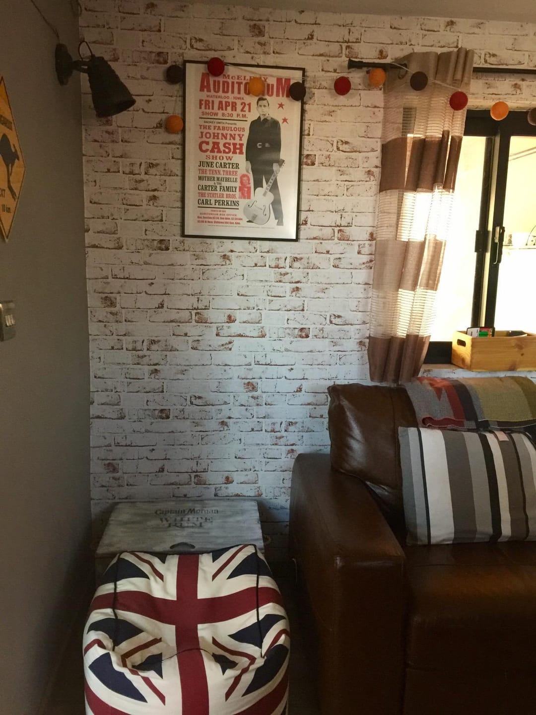 Customer photo review of Brick Wallpaper - Many Different Styles