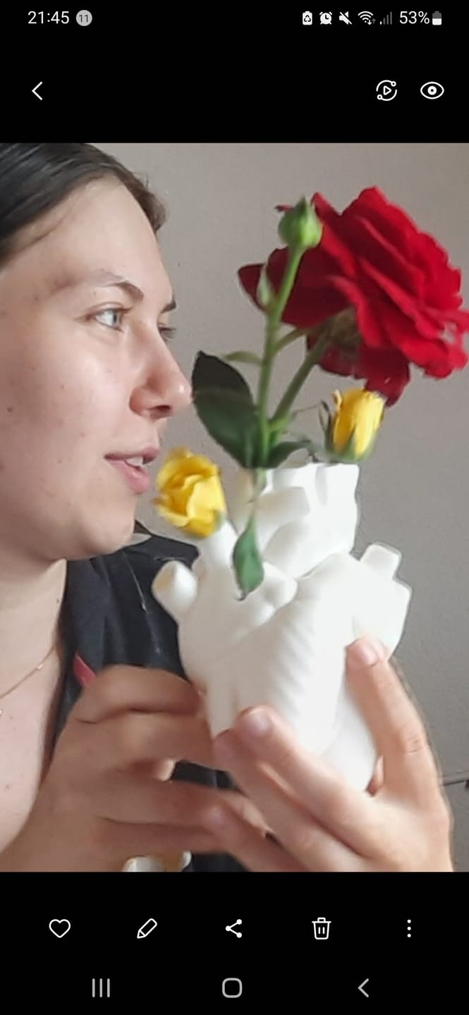 Customer photo review of Dekogefäß - Anatomisches Herz Vase