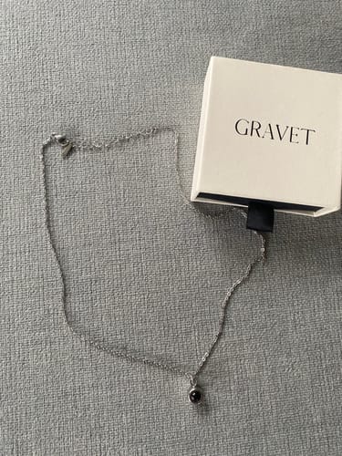 Customer photo review of Gravet Personalisierte Kreis Halskette