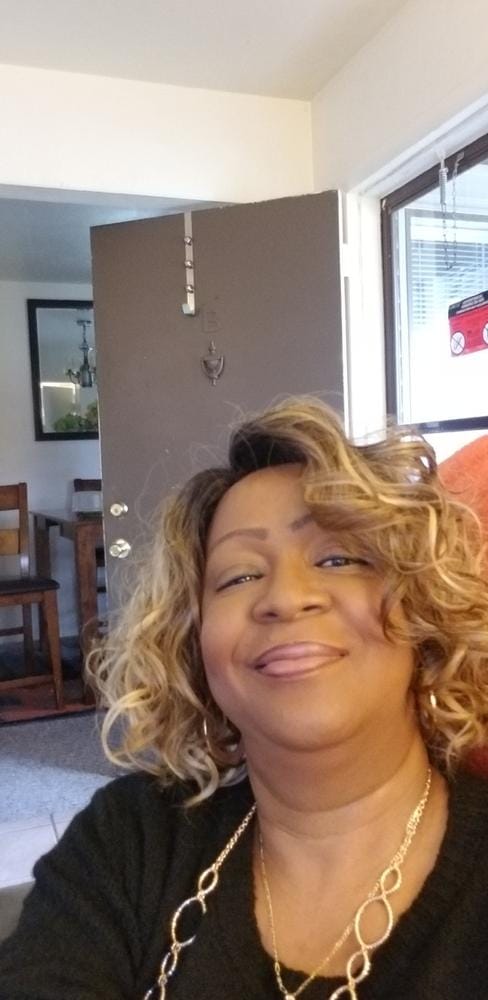 Customer photo review of Isis Brown Sugar Human Hair Mix Wig BS120