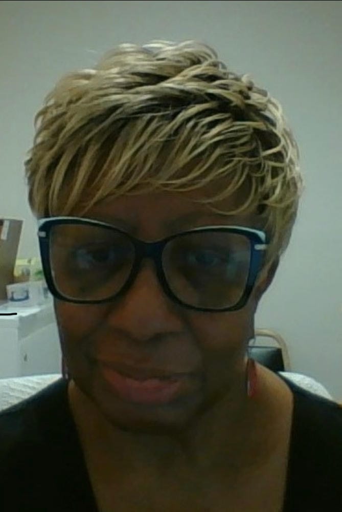 Customer photo review of Vanessa Fashion Wig CALI