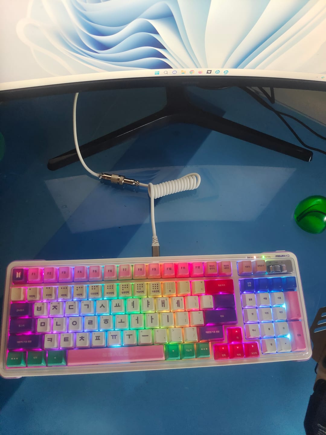 Customer photo review of BTS HANGUL EDITION KEYBOARD