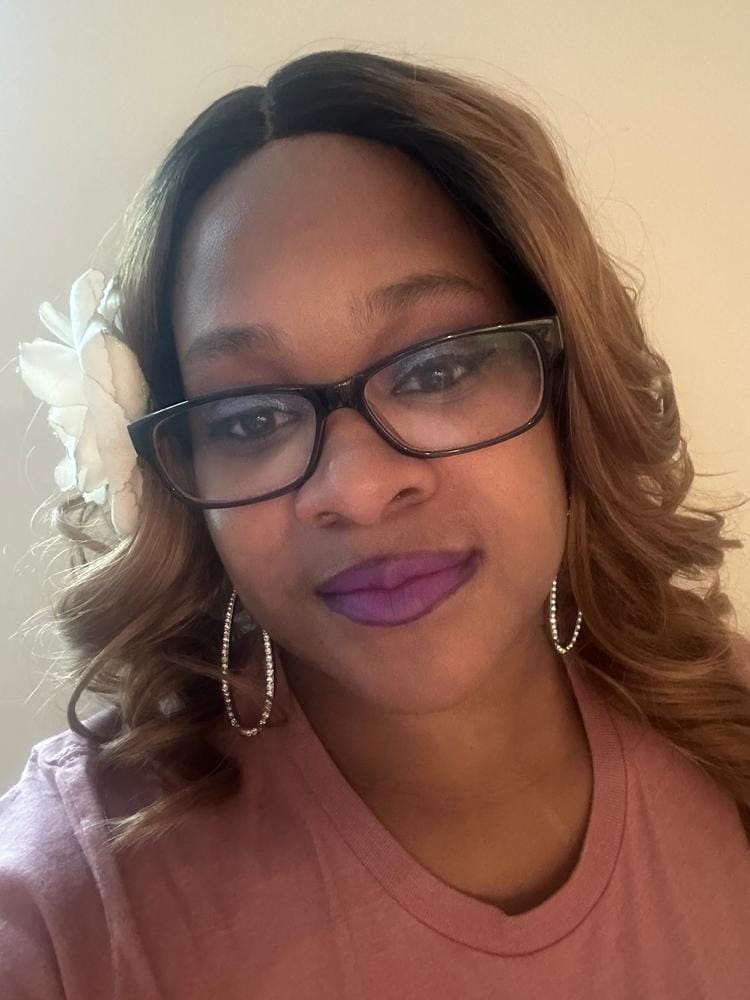 Customer photo review of Outre Synthetic Lace Part Daily Wig - KIMBRA