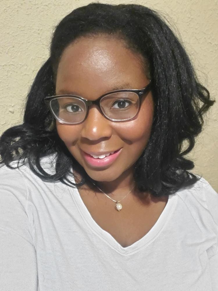 Customer photo review of Freetress Equal Synthetic Natural Me Drawstring Fullcap Half Wig - NATURAL ROLLER SET