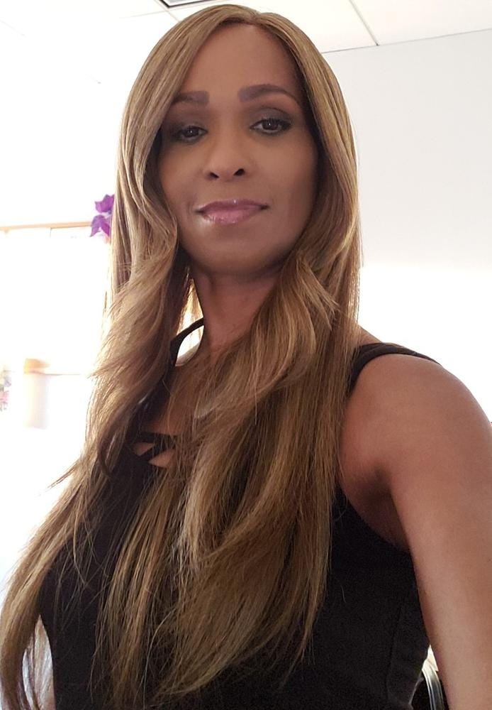 Customer photo review of African Essence Control Wig Spray 3 in 1 Formula 12 oz