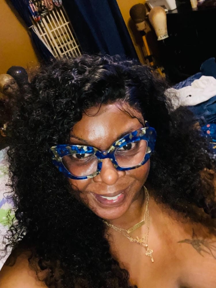 Customer photo review of It's A Wig Vixen Y 100% Human Hair Premium Mix Full Lace Wig VIXEN Y YAKI STRAIGHT