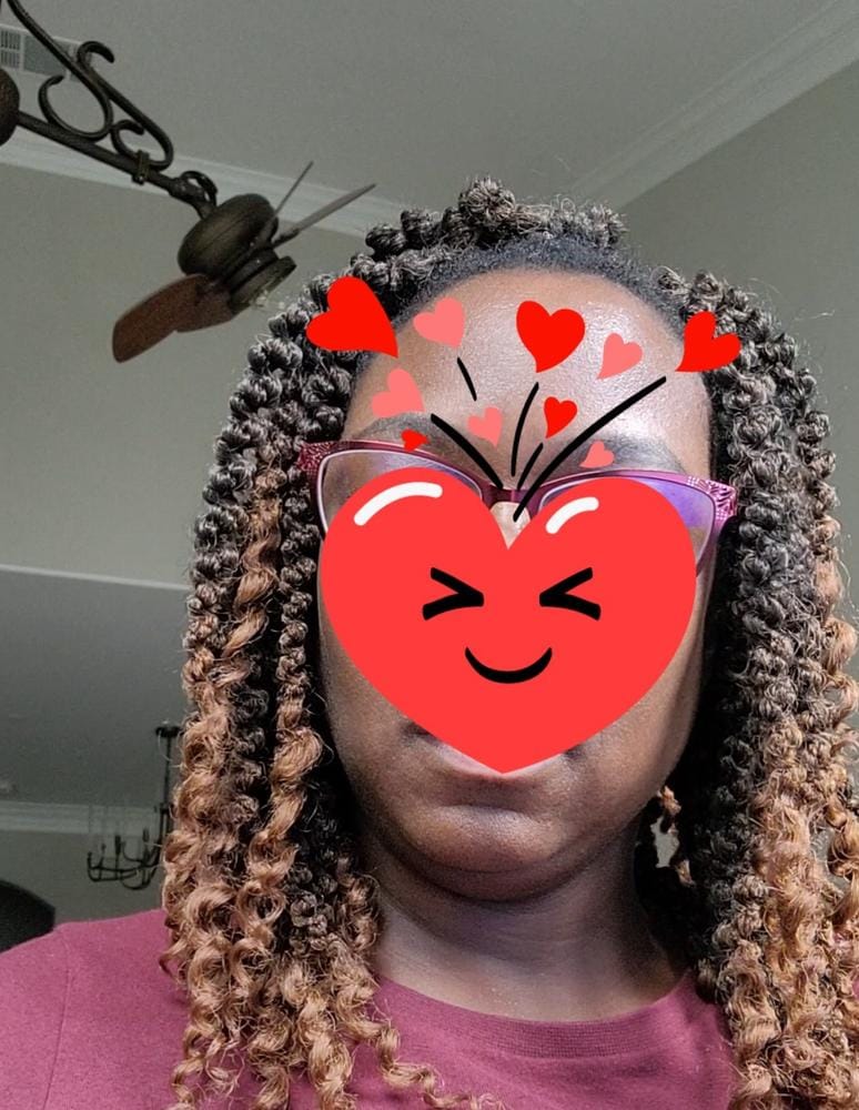 Customer photo review of Sensationnel Synthetic Crochet Braids LULUTRESS 3X 3D PASSION TWIST 12"