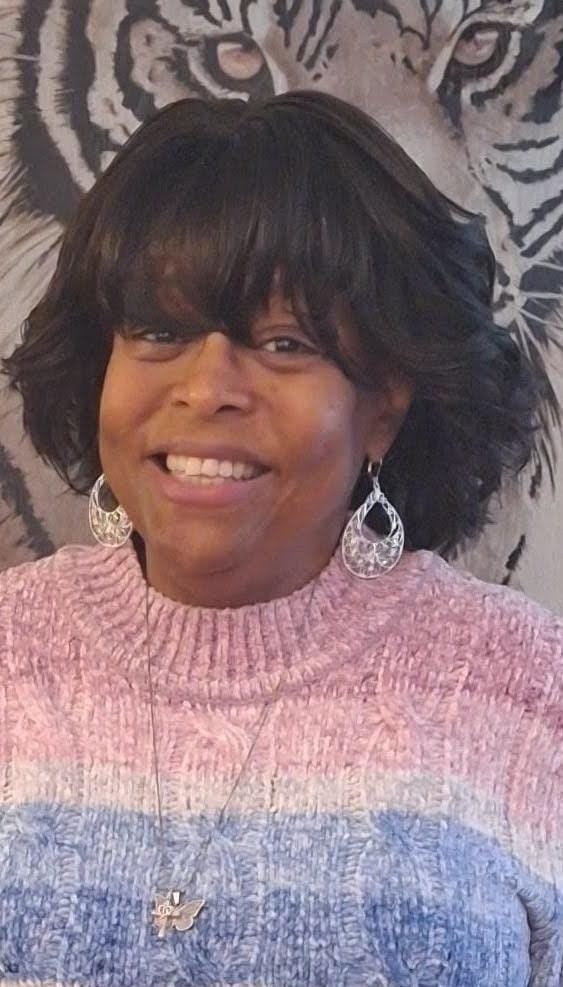 Customer photo review of Vanessa Wig VECY